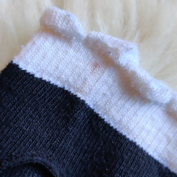 5/$25 ๐ Black & White Gloves / Sleeves - Picture 3 of 5